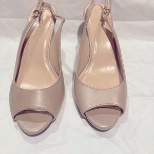 Cole Haan brand, open toe, low heel, cream colored, Women’s dress shoe!